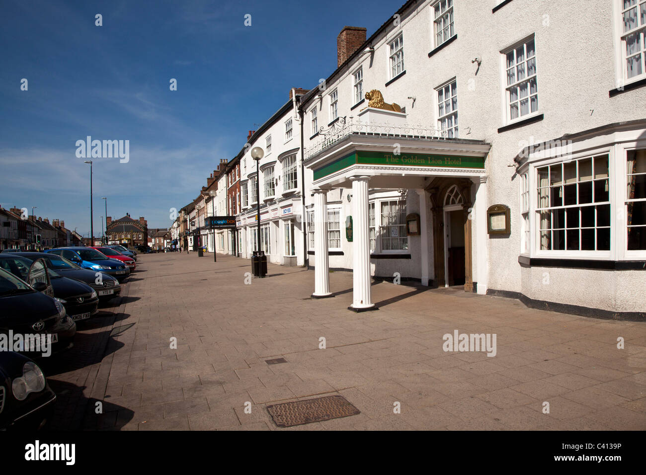 Das Golden Lion Hotel, Northallerton High Street, North Yorkshire Stockfoto