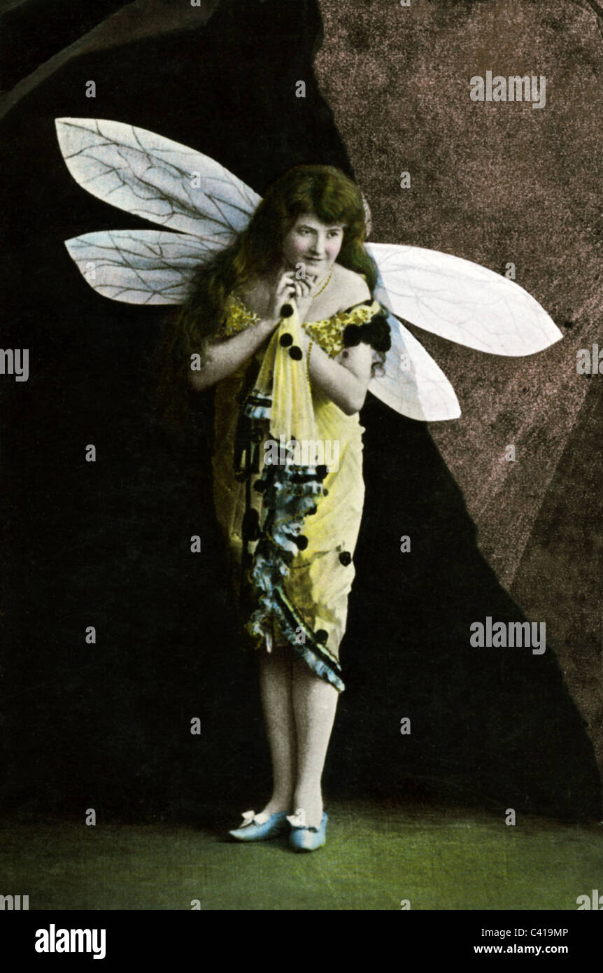 Literatur, Märchen, Zwerge und Elfen, Elfe oder Märchen mit Flügeln, Ansichtskarte, um 1910, Zusatzrechte-Clearences-nicht vorhanden Stockfoto