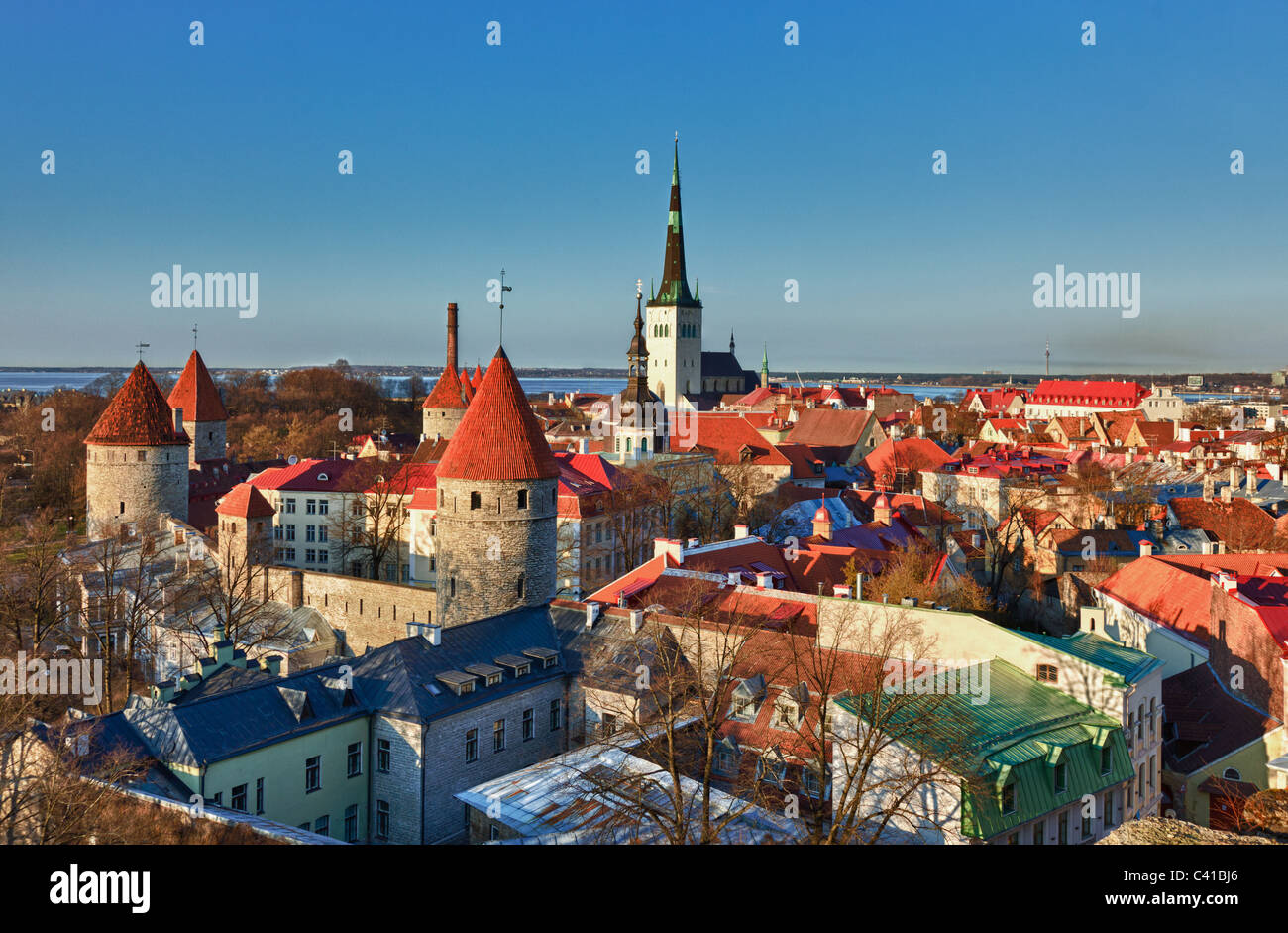 Tallinn, Estland - Skyline / Stadtbild Stockfoto