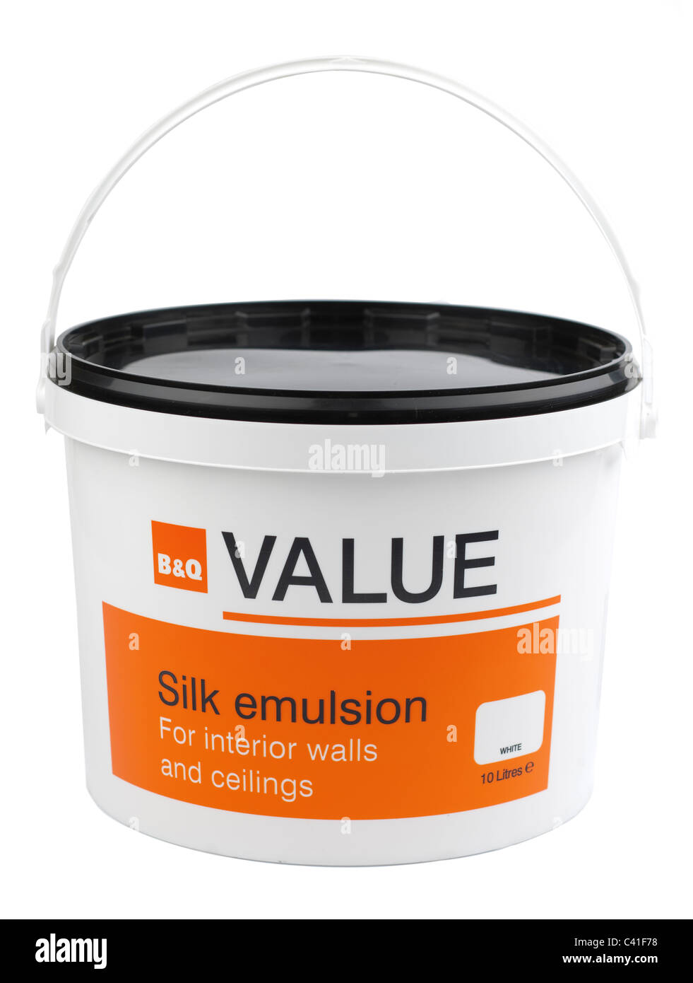 Großer 10 Liter Wert B & Q weiße Seide Emulsion Wanne für Innenwände und decken Stockfoto