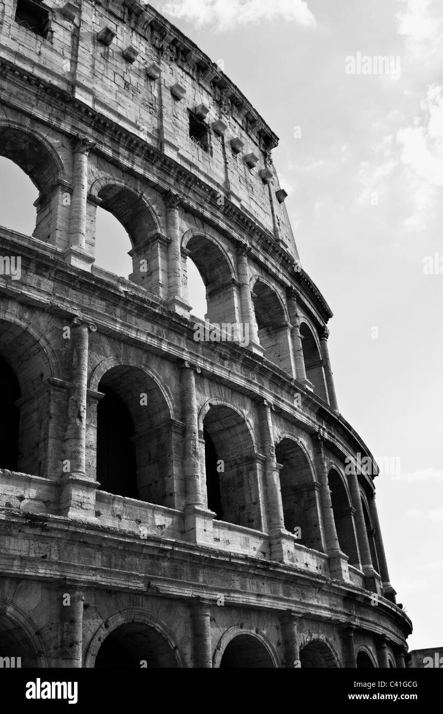 Außenseite der Kolosseum - Rom, Italien Stockfoto