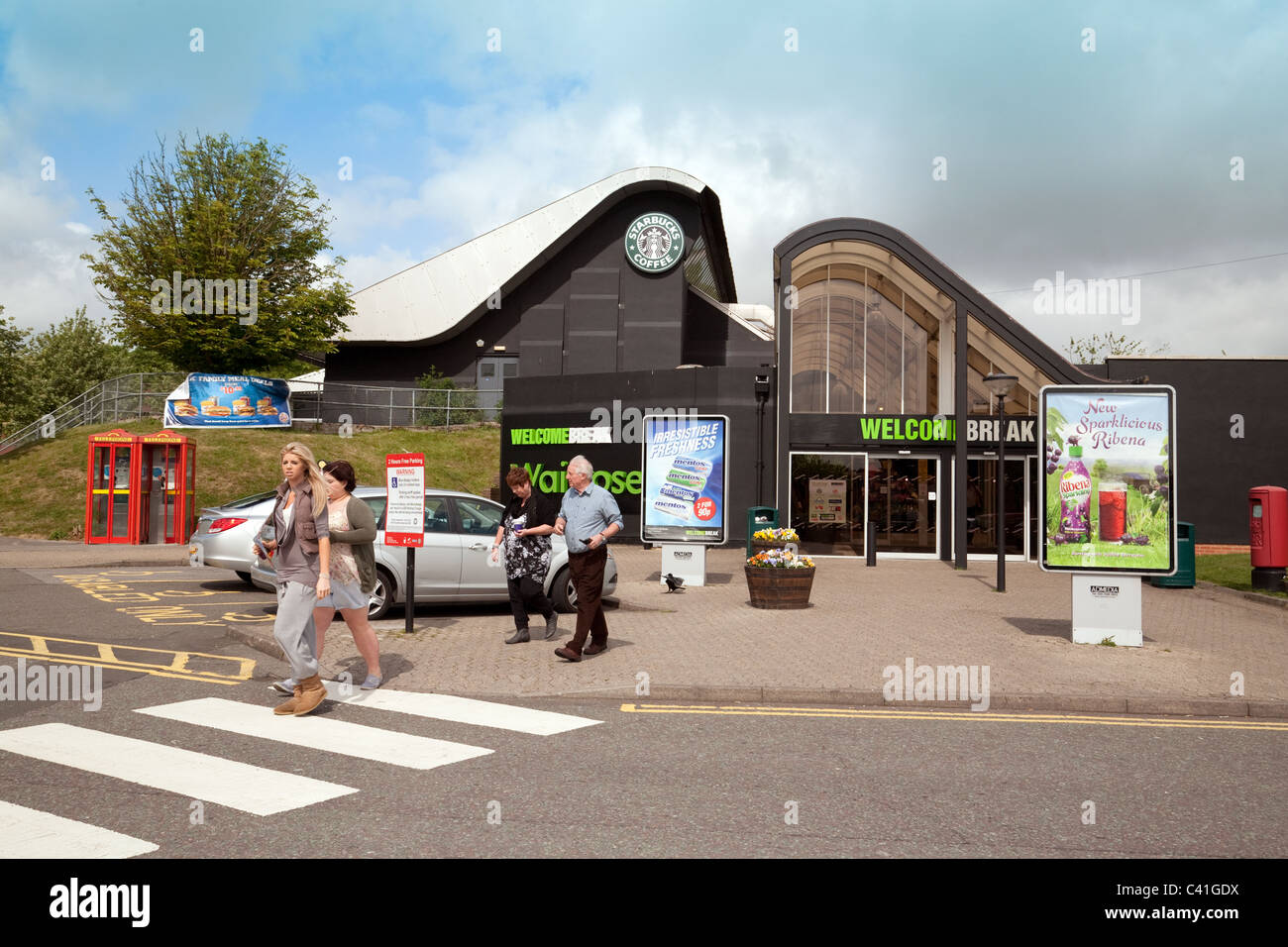 Mimbar Autobahnraststätten auf der M4-Autobahn in Wiltshire, Großbritannien Stockfoto