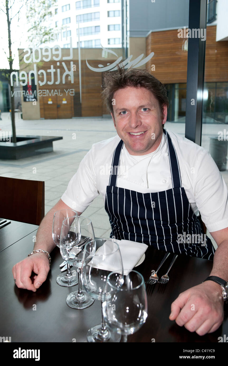 James Martin, Koch, in seinem neuen Restaurant; Die Leeds-Küche von James Martin Stockfoto