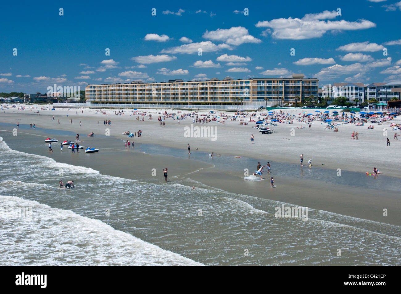 Schwimmer in den Ozean Folly Beach South Carolina USA Stockfoto