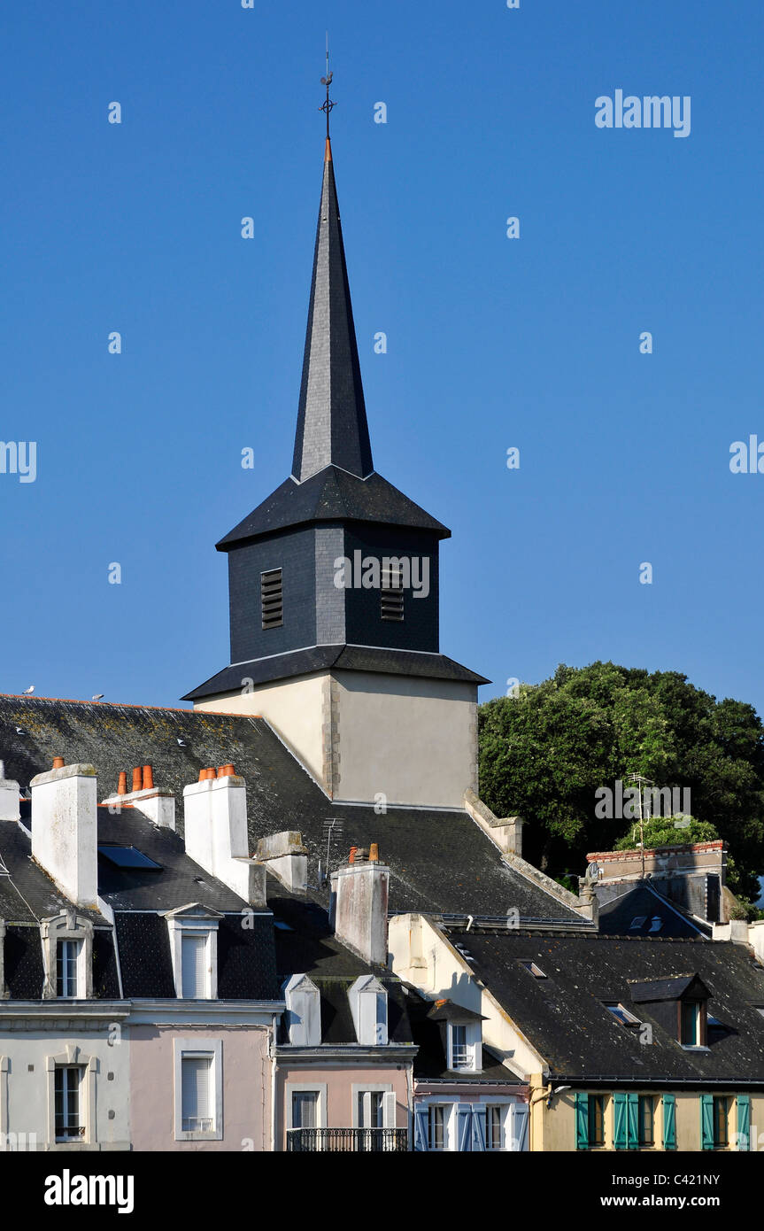 Glockenturm der Kirche Saint-Gerons von Le Palais am Belle Ile (schöne Insel), Abteilung in der Bretagne in Frankreich Stockfoto