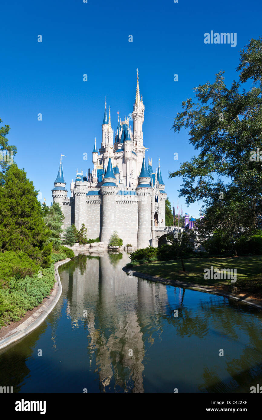 Cinderellas Schloss im Magic Kingdom in Disneyworld, Kissimmee, Florida Stockfoto