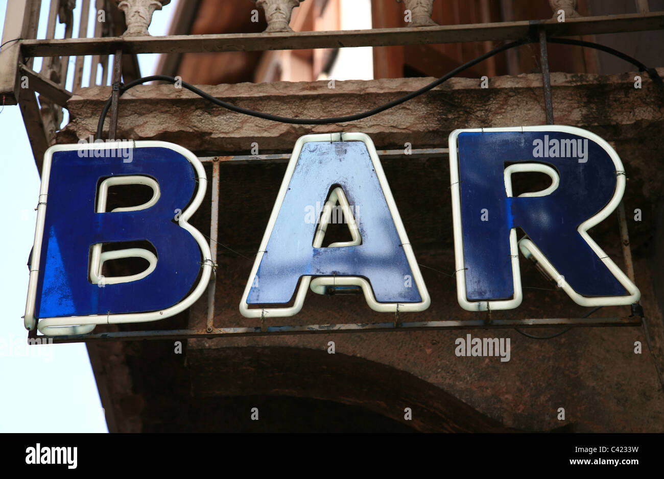 Neon Bar Zeichen Stockfoto