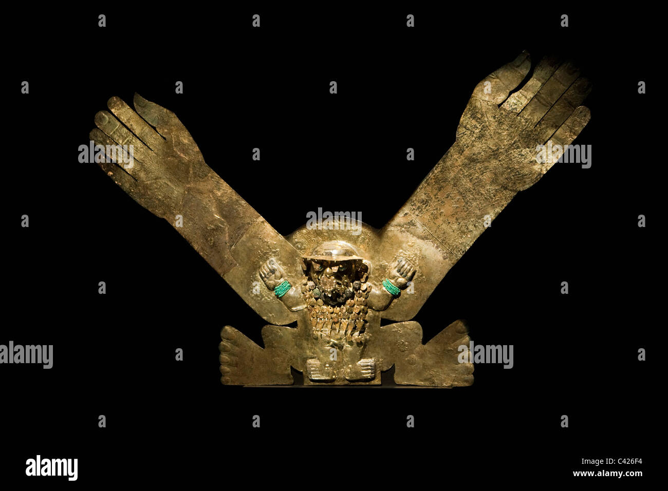 Lambayeque, Museum der Königsgräber von Sipan. Ornamente im Grab des Herrn von Sipan gefunden. Zeremonielle Kopfbedeckung. Stockfoto