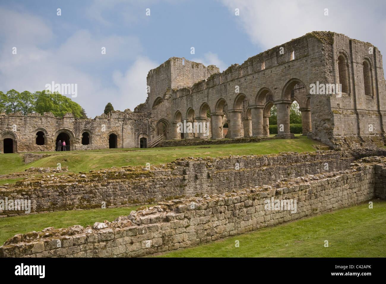 Shropshire kann die eindrucksvollen Ruinen der 12thc Buildwas Zisterzienserabtei mit gewölbten Kirche Stockfoto