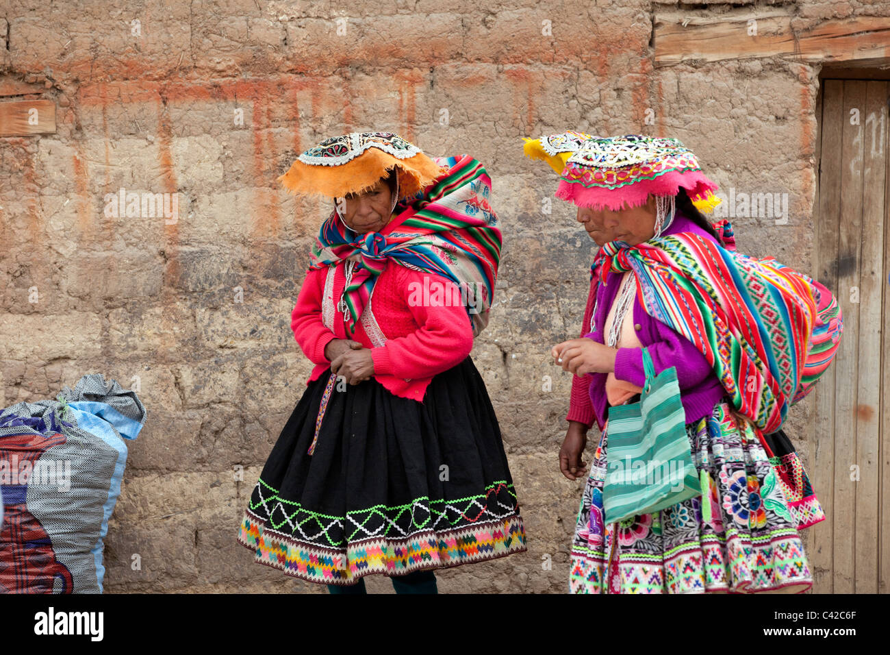 Peru, Huancarani, indische Frauen. Stockfoto