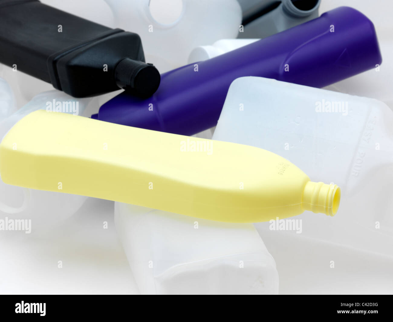 Eine Sammlung von High-Density-Polyethylen (HDPE) Kunststoff Stockfoto