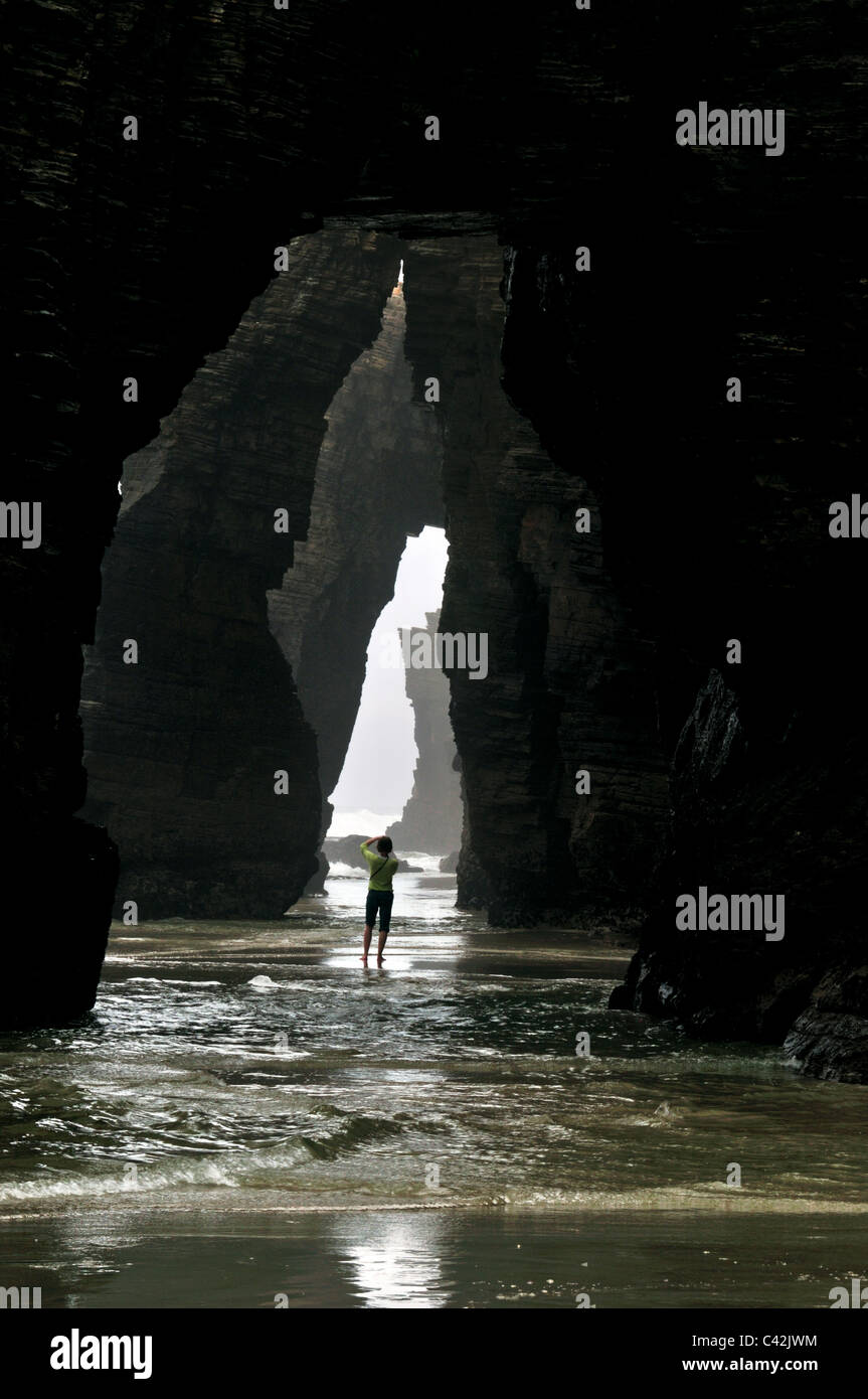 Spanien, Galicien: Naturstein "Kathedralen" am Strand "Praia als Catedrais aufsuchen" Stockfoto