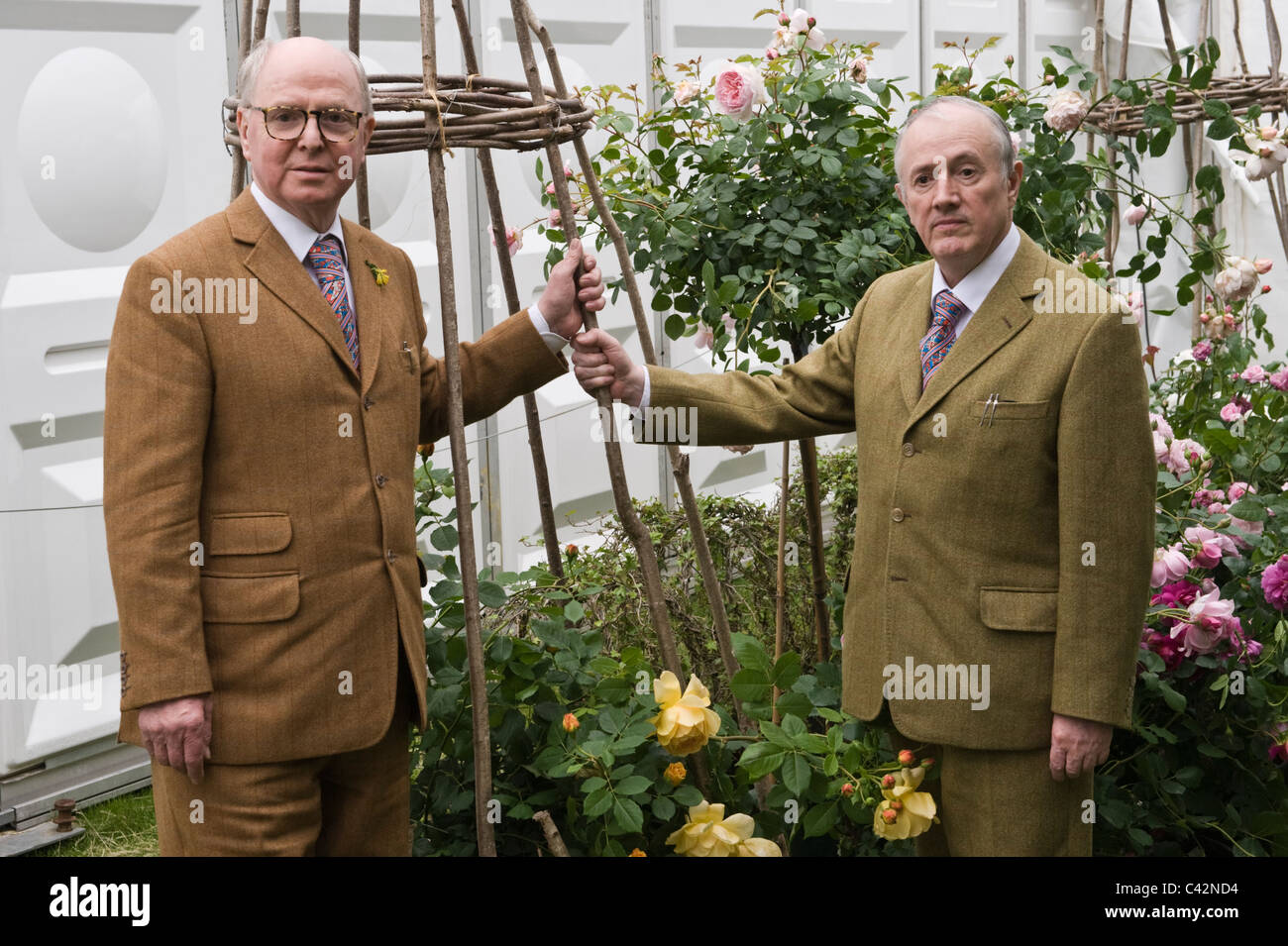 Gilbert und George Künstler abgebildet bei Hay Festival 2011 Stockfoto