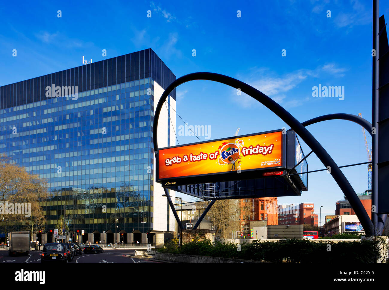 Alte Straße Kreisverkehr skyline Stockfoto