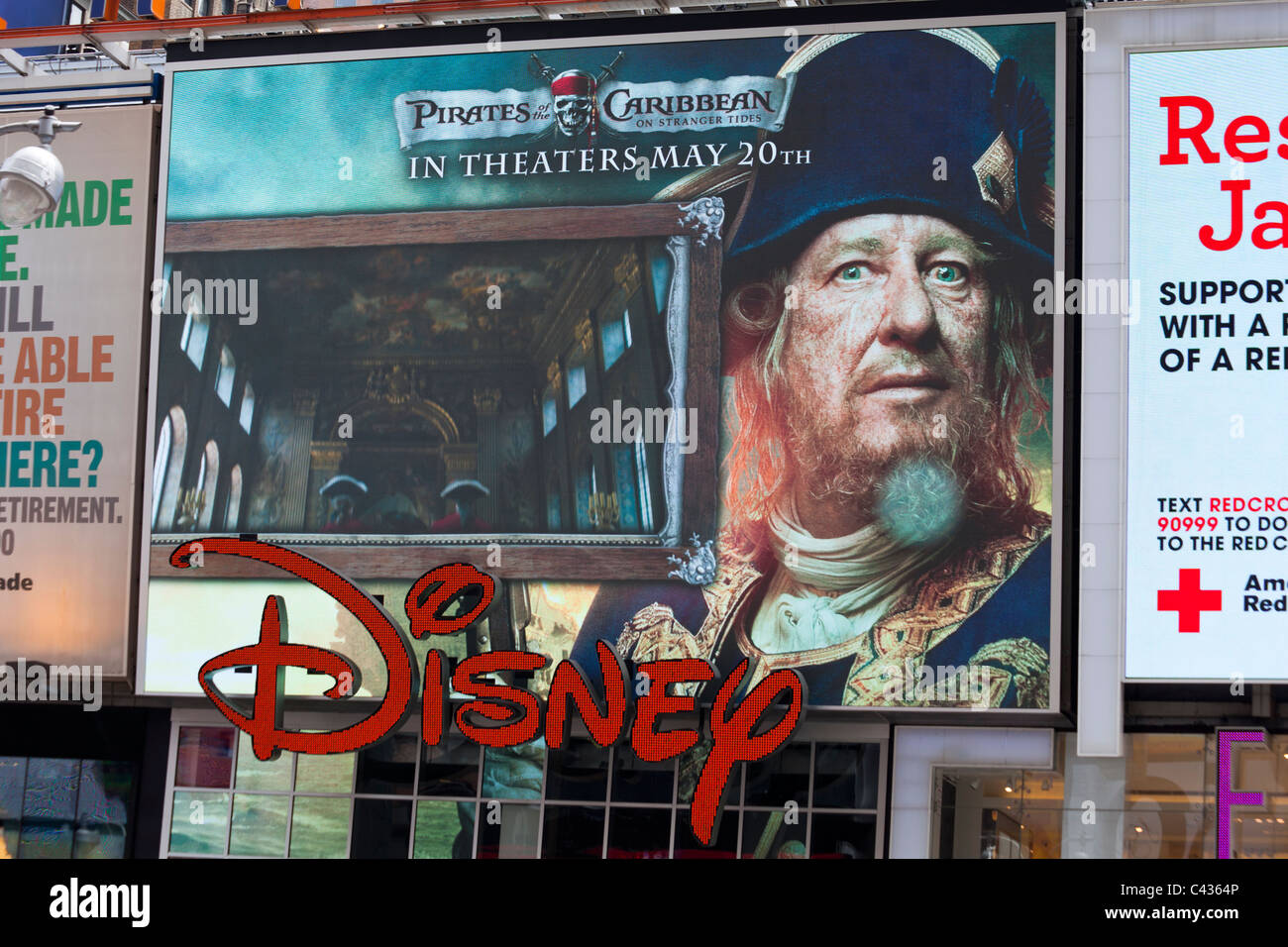 Werbung für Piraten der Karibik On Stranger Tides, Times Square, Manhattan, New York City, USA Stockfoto