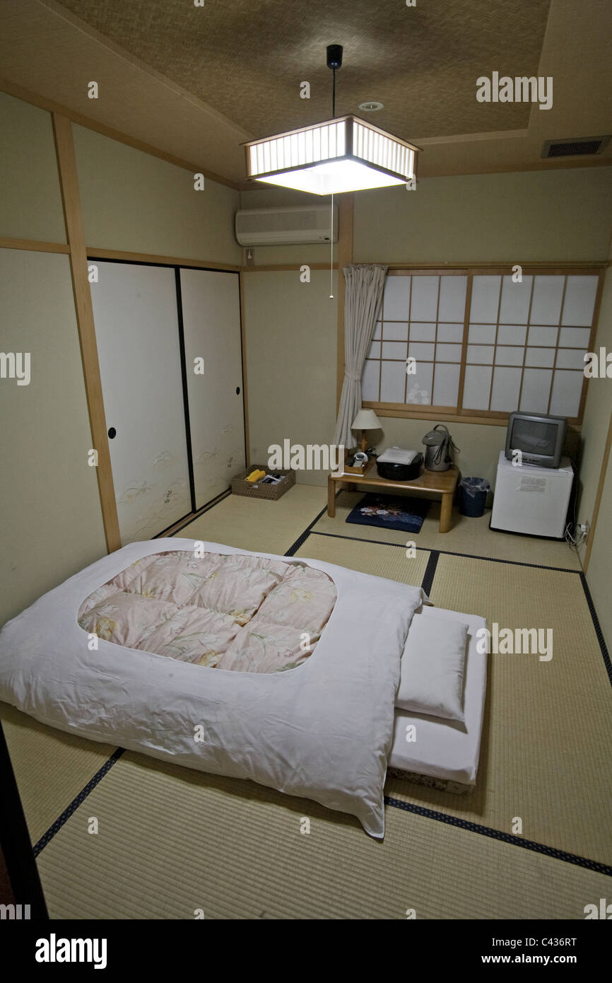 Kleines Budget Ryokan Zimmer in Kyoto Stockfoto