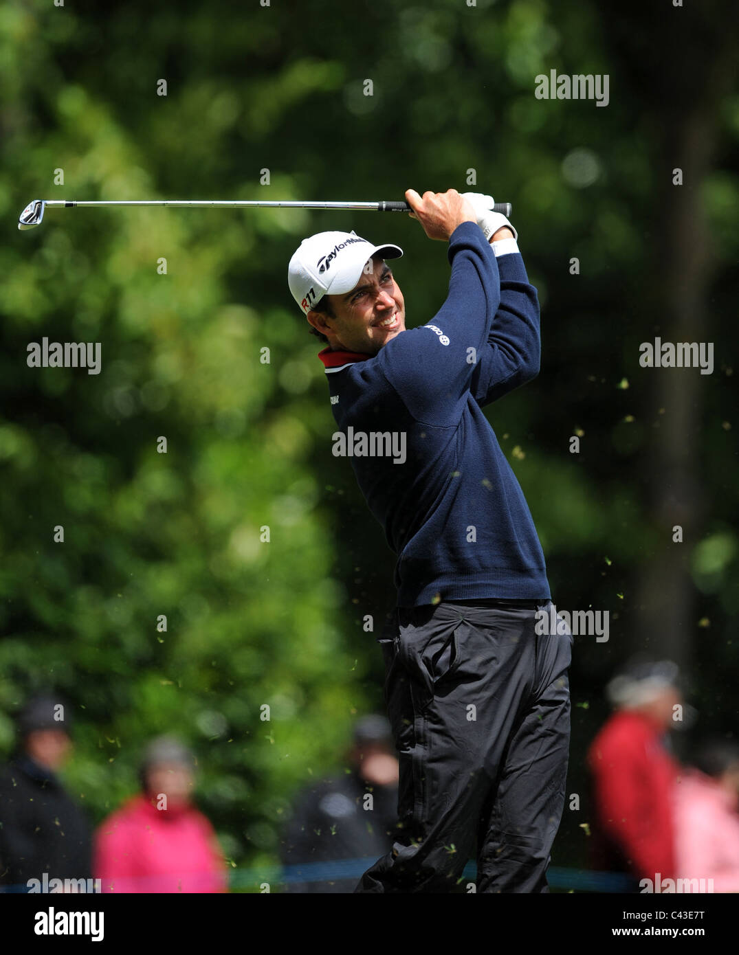 Professioneller Golfspieler Edoardo Molinari spielt einen Schuß Stockfoto