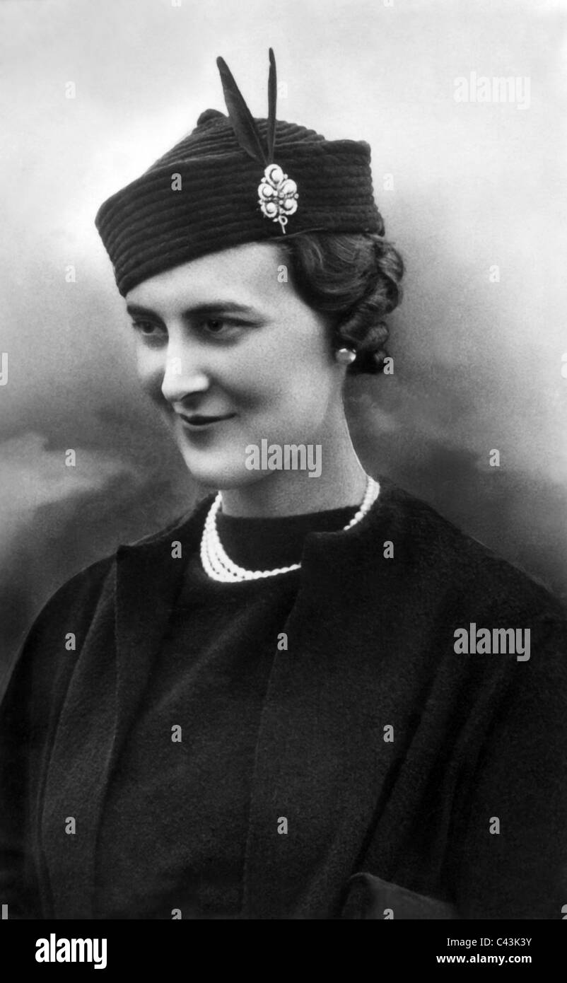 Prinzessin MARINA HERZOGIN von KENT ROYAL Familie 1. Mai 1930 VERSANDZEITEN Datum Stockfoto