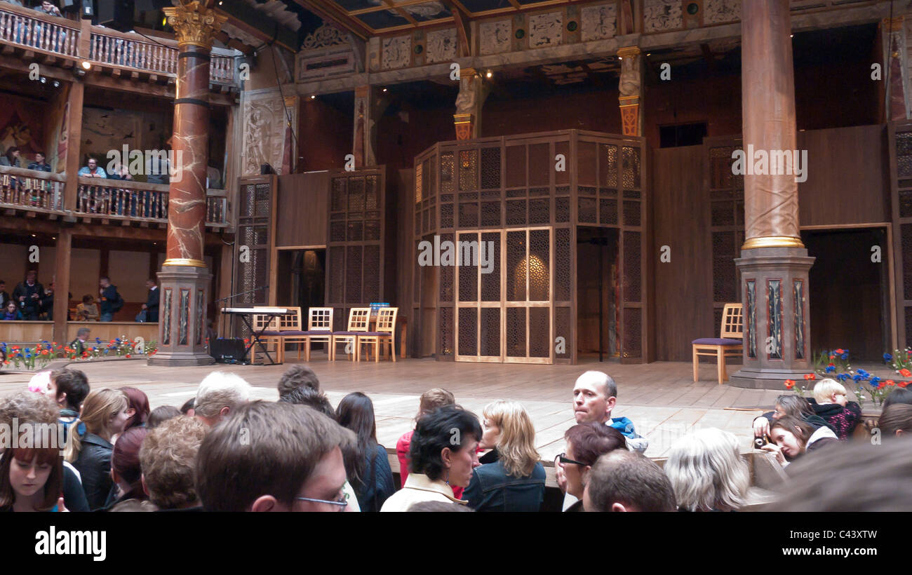 Die Bühne von Shakespeares Globe Theatre, Bankside, London, England Stockfoto