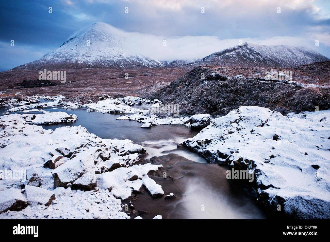 Sgurr Mhairi - Glamaig und roten Cullins im Winter, Isle Of Skye, Schottland Stockfoto