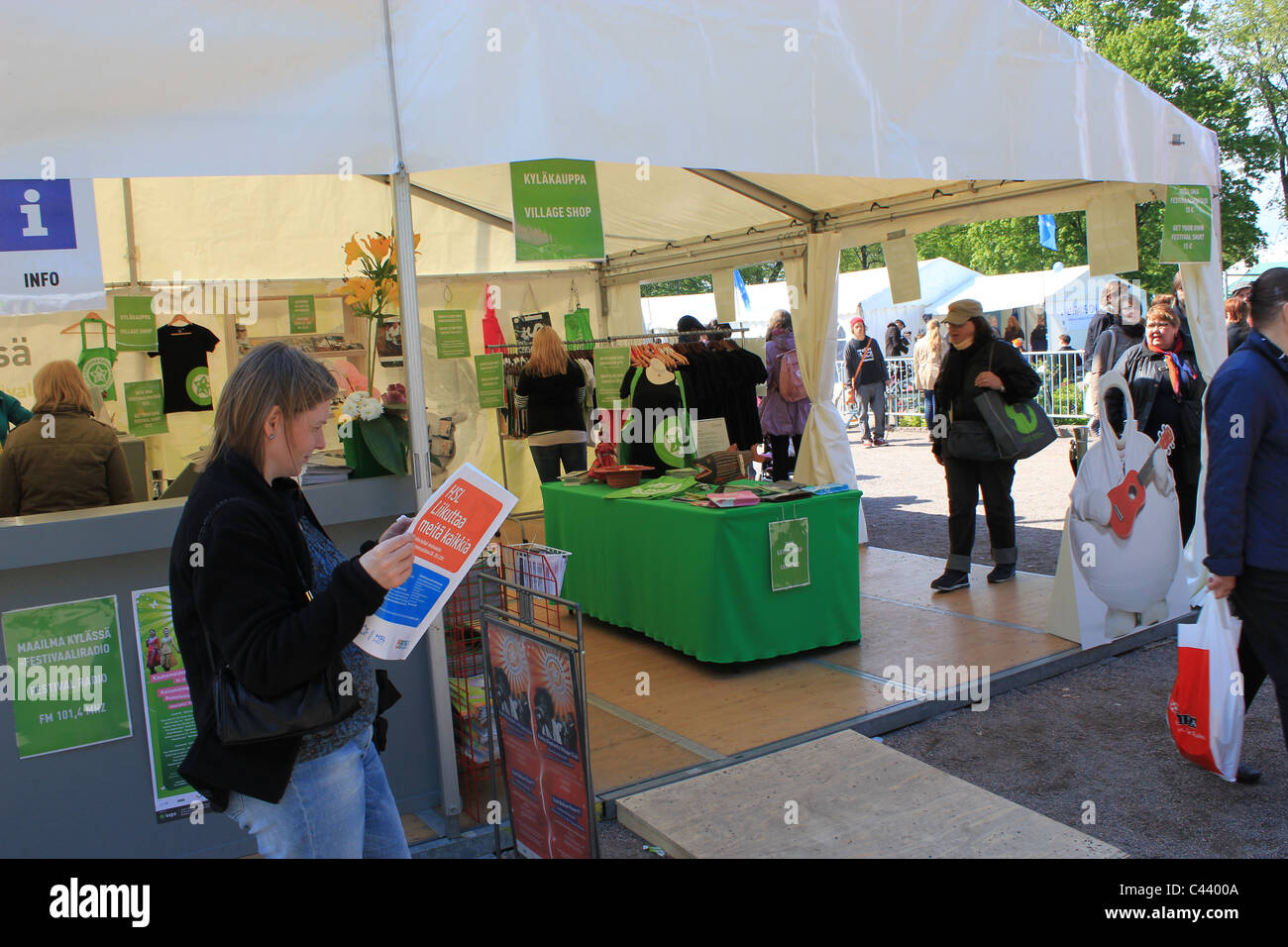 Welt-Dorffest "Maailma Kylässä" in Helsinki Mai 2011 Stockfoto