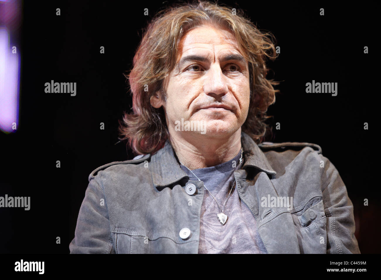 NOVELLO, Italien - 28. Mai: Sänger Luciano Ligabue spricht auf der Collisioni 2011 am 28. Mai 2011 Novello, Italien. Stockfoto