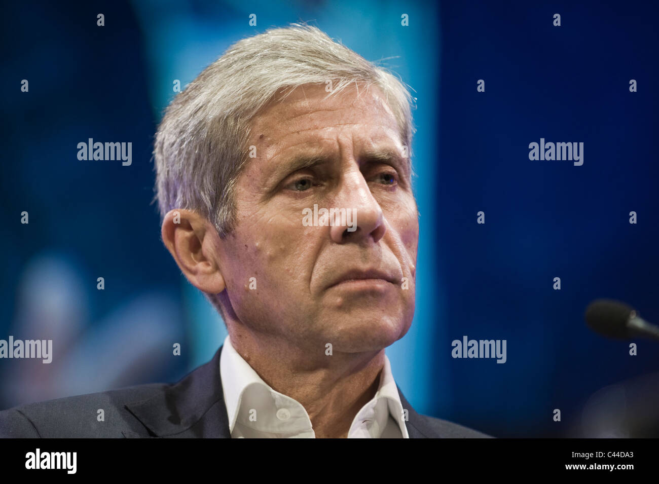 Sir Stuart Rose ehemaliger Vorsitzender von Marks & Spencer abgebildet bei Hay Festival 2011 Stockfoto