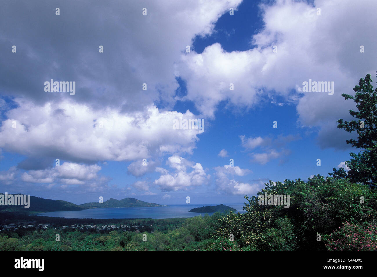 Komoren-Archipel, Komoren, Indischer Ozean, Italien, Mayotte, Département Français, Pest, lästig, Fumbuni, Wolken, Landschaft, Ex Stockfoto