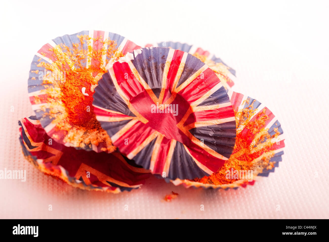 Union Jack Kuchen Fällen verwendet, nach der party Stockfoto