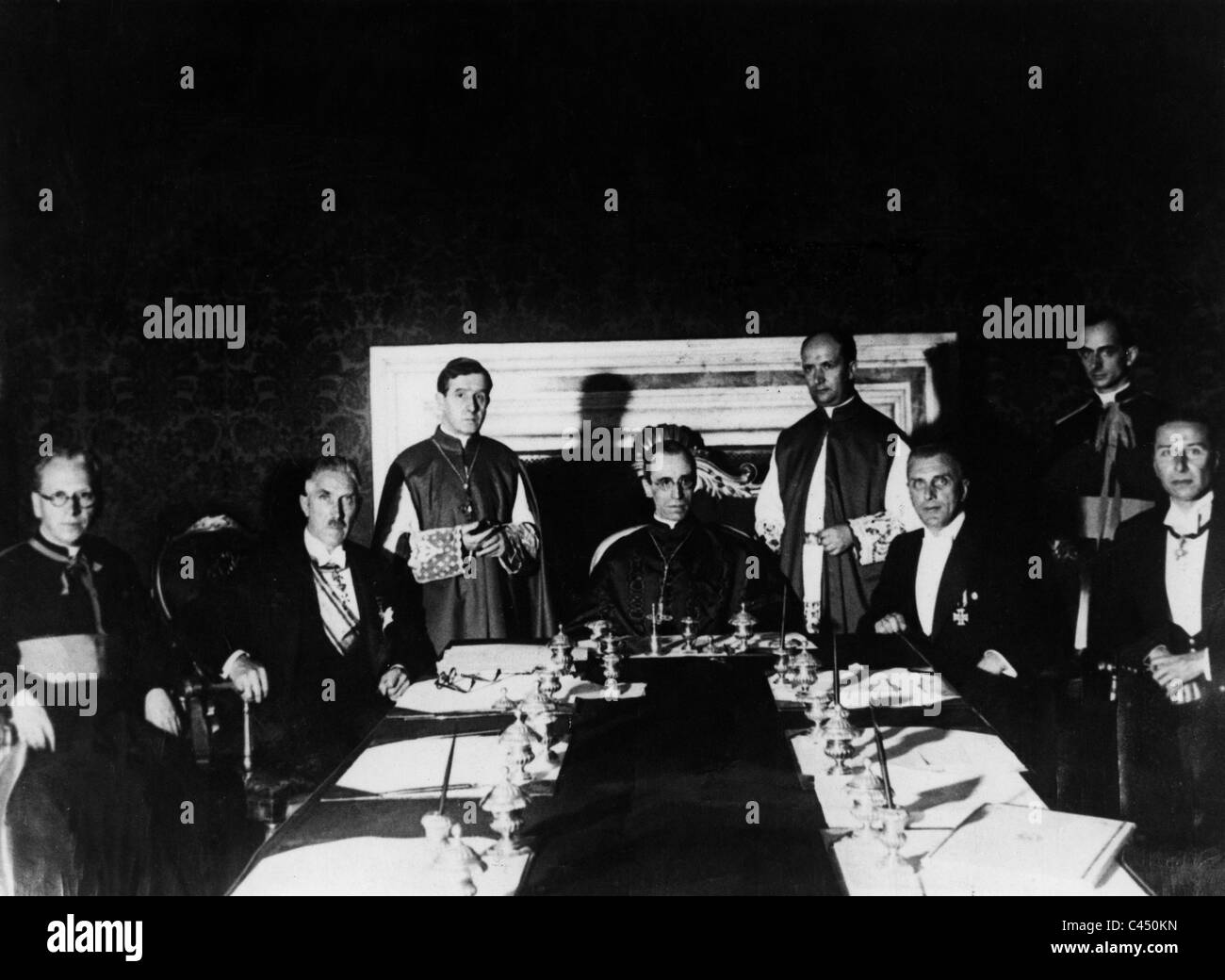 Unterzeichnung des Konkordates zwischen dem Deutschen Reich und dem Vatikan, 1933 Stockfoto