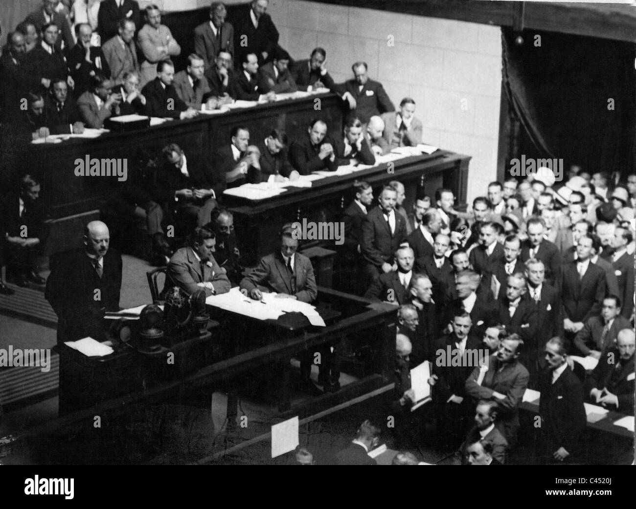 Gustav Stresemann spricht in den Völkerbund 1926 Stockfoto