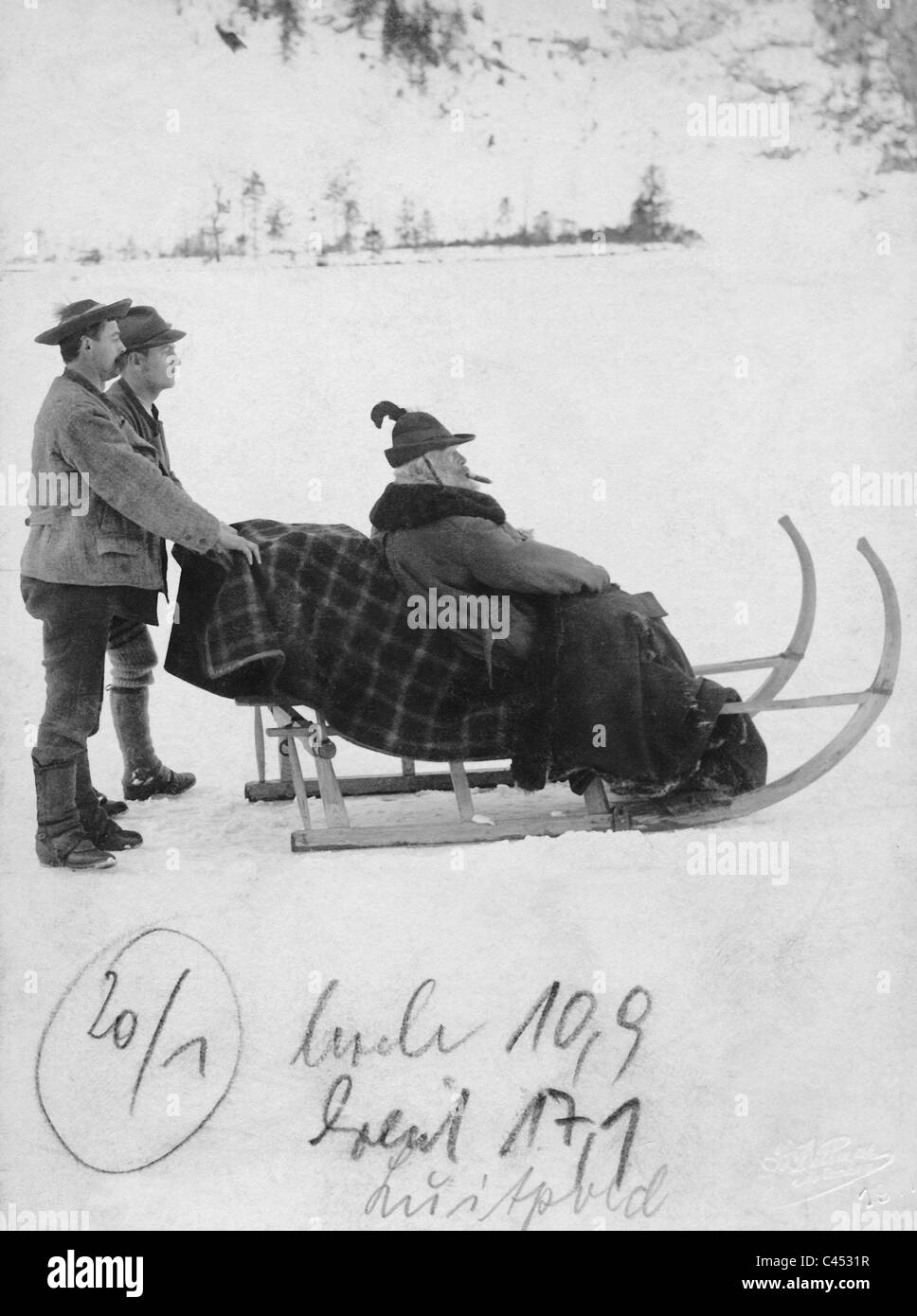 Prinzregent Luitpold von Bayern in einem Schlitten, 1911 Stockfoto