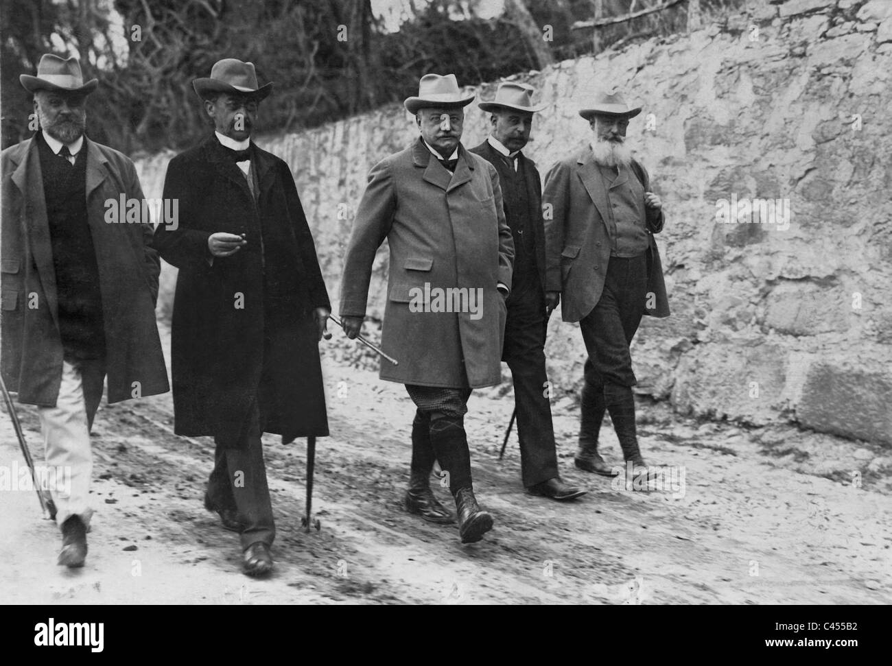 Bernhard von Bülow mit Begleiter im Urlaub in Italien, 1907