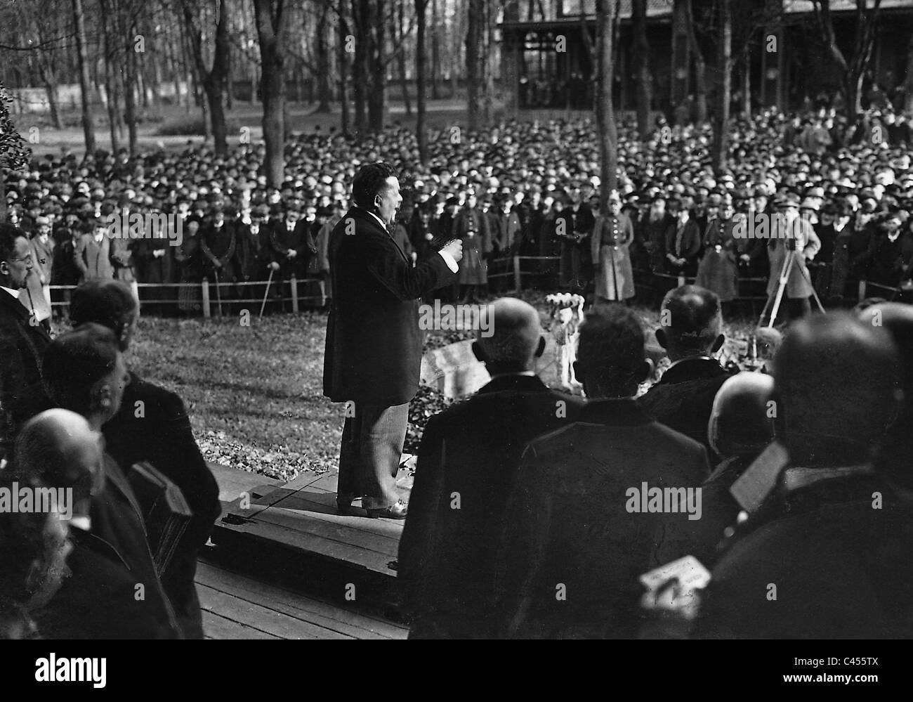 Friedrich Ebert in einer Rede vor den Delegierten aus dem Ruhrgebiet in Hamm, 1923 Stockfoto