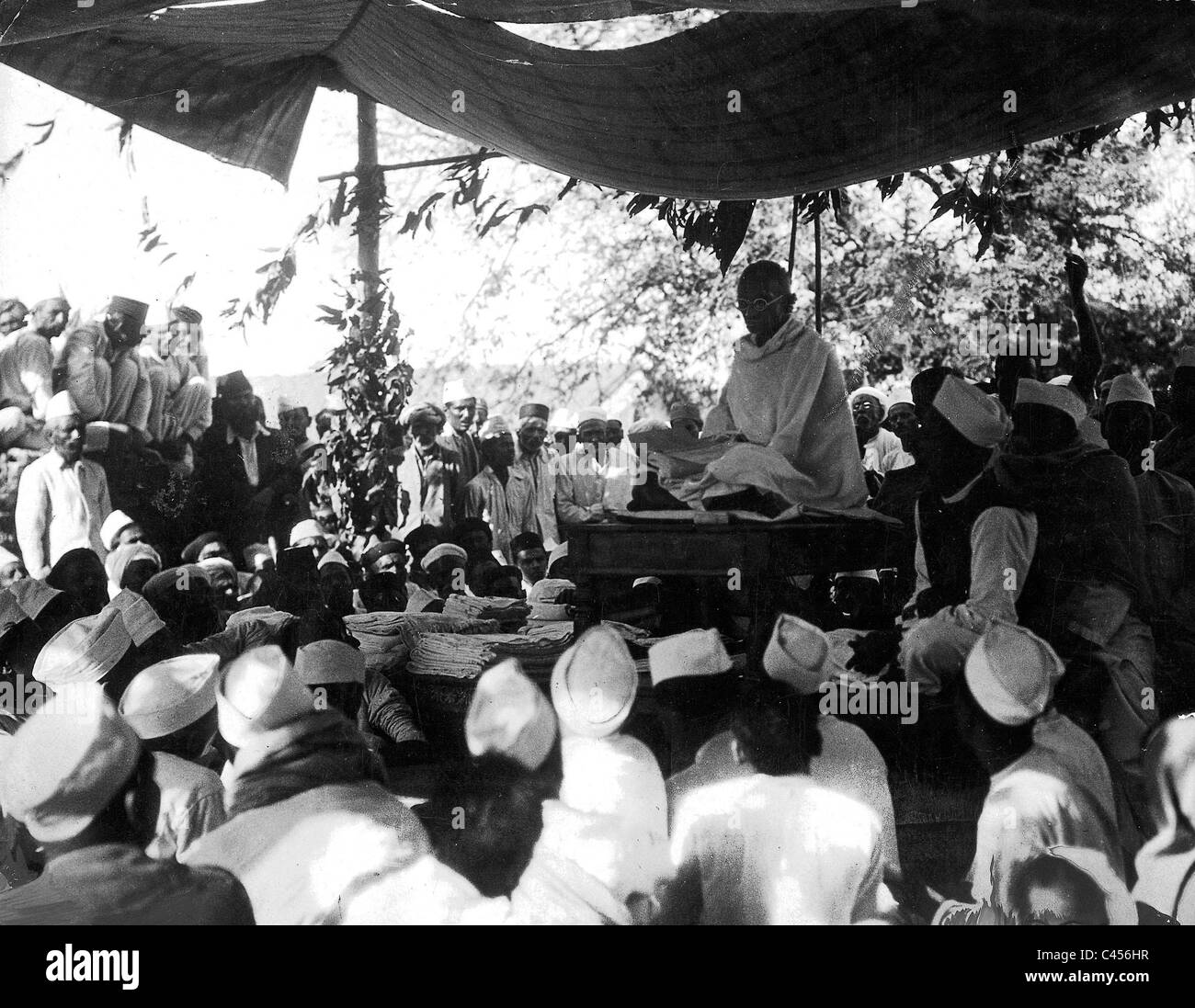 Mahatma Gandhi auf seine "Salz Marsch" bis zum Meer, 1930 Stockfoto