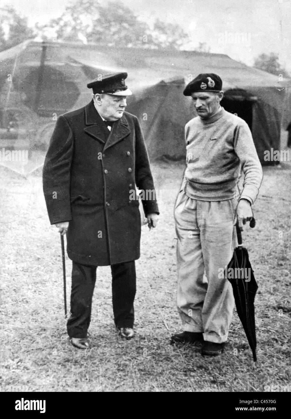 Winston Churchill mit Bernhard Montgomery, 1944 Stockfoto