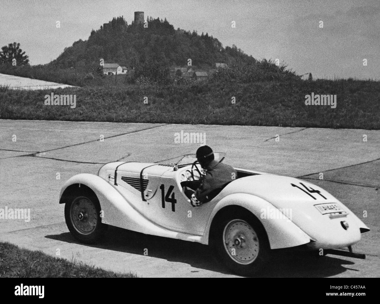 Rekordfahrt auf dem Nürburgring 1936 Stockfoto