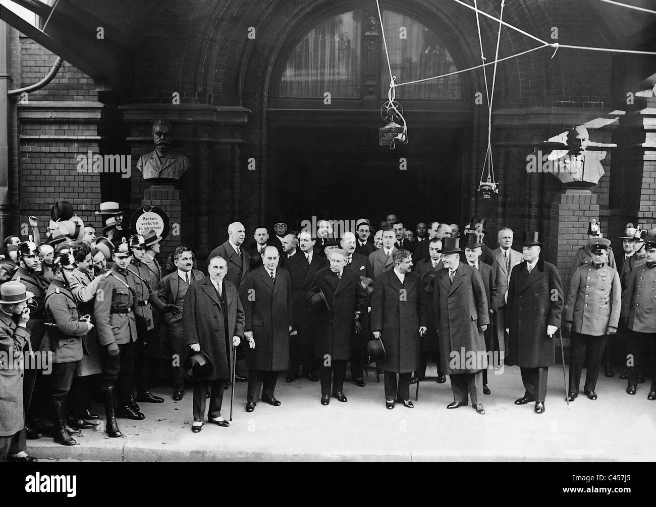 Julius Curtius, Heinrich Bruening, Pierre Laval und Aristide Briand während eines Staates zu besuchen, 1931 Stockfoto