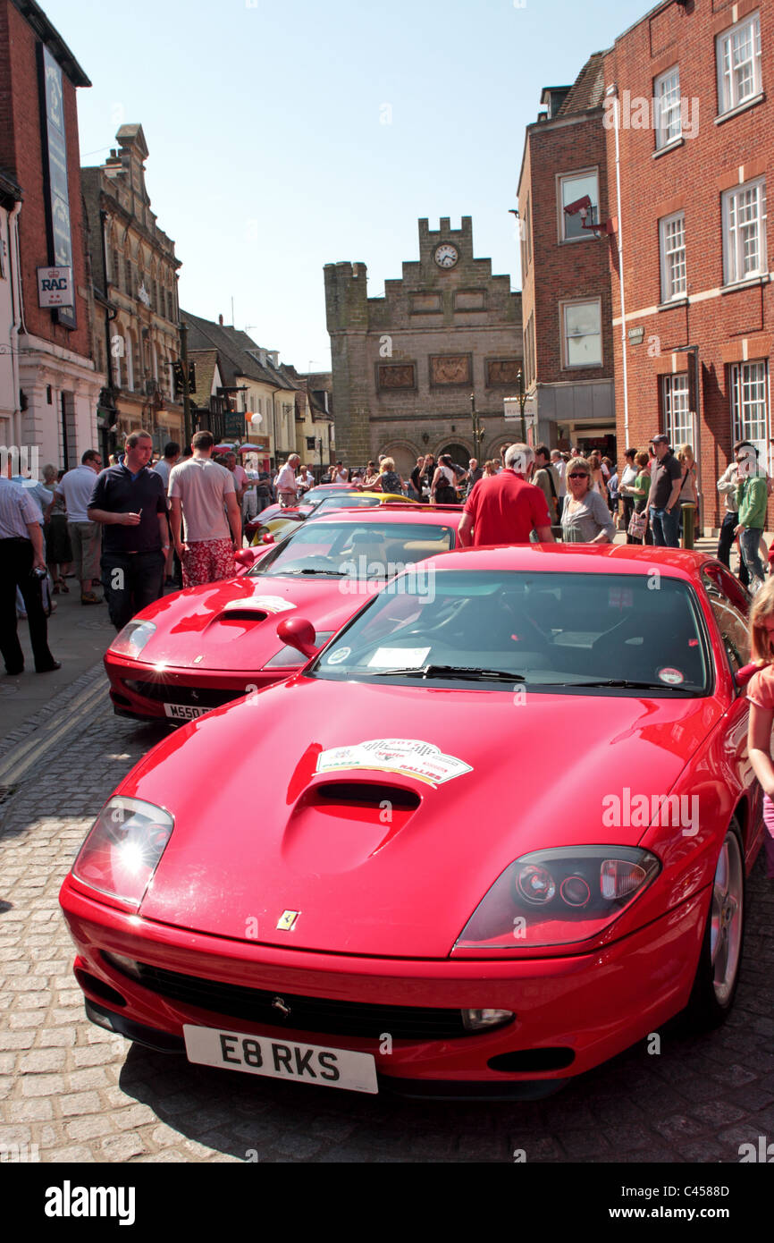 Ferrari Autos auf dem Display während der Italia Wochenende Horsham West Sussex UK 2011 Stockfoto