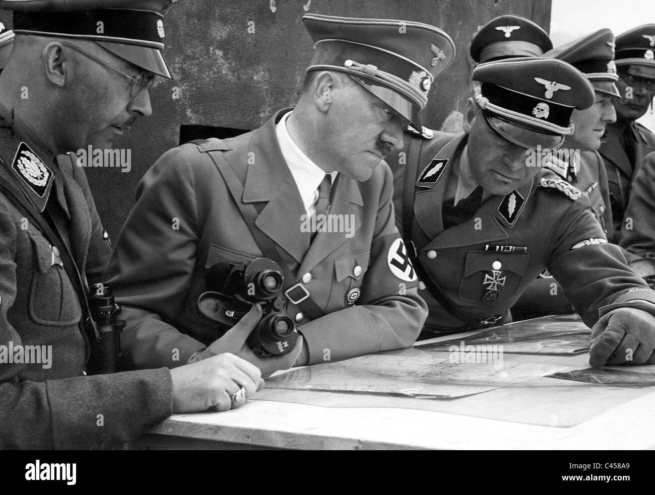 Heinrich Himmler, Adolf Hitler und Felix Steiner, 1939 Stockfoto