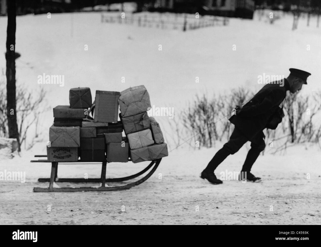 Briefträger im Winter, 1936 Stockfoto