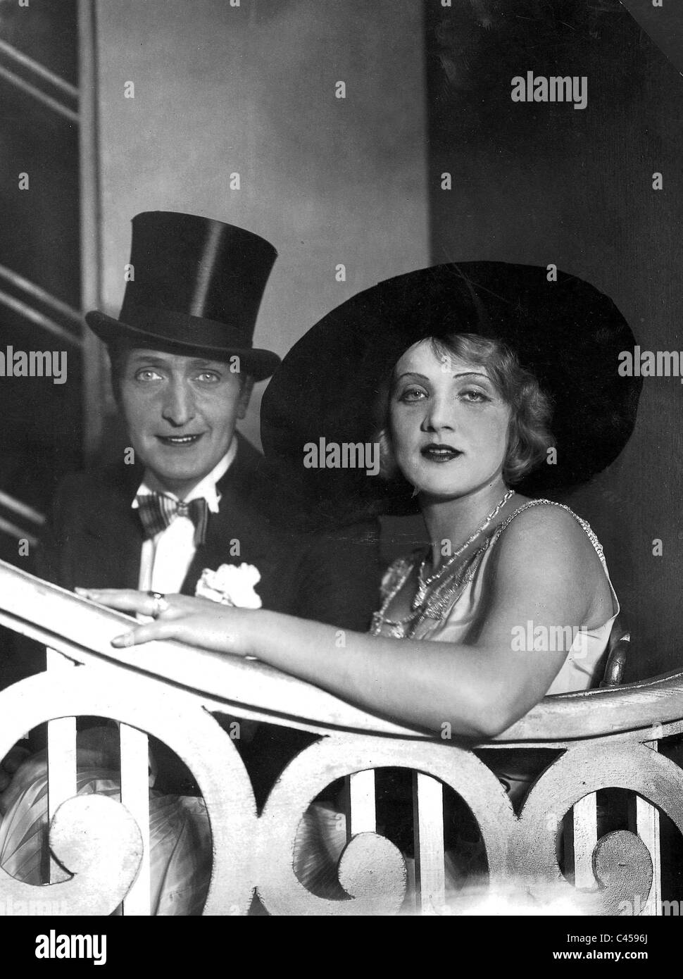 Hans Albers und Marlene Dietrich in der Revue "Zwei Krawatten" (1929) Stockfoto