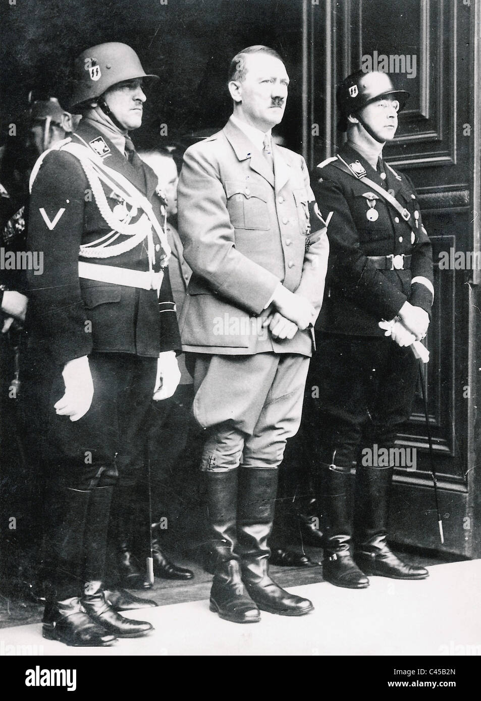 Dietrich, Hitler, Himmler an Hitlers Geburtstag, 1938 Stockfoto