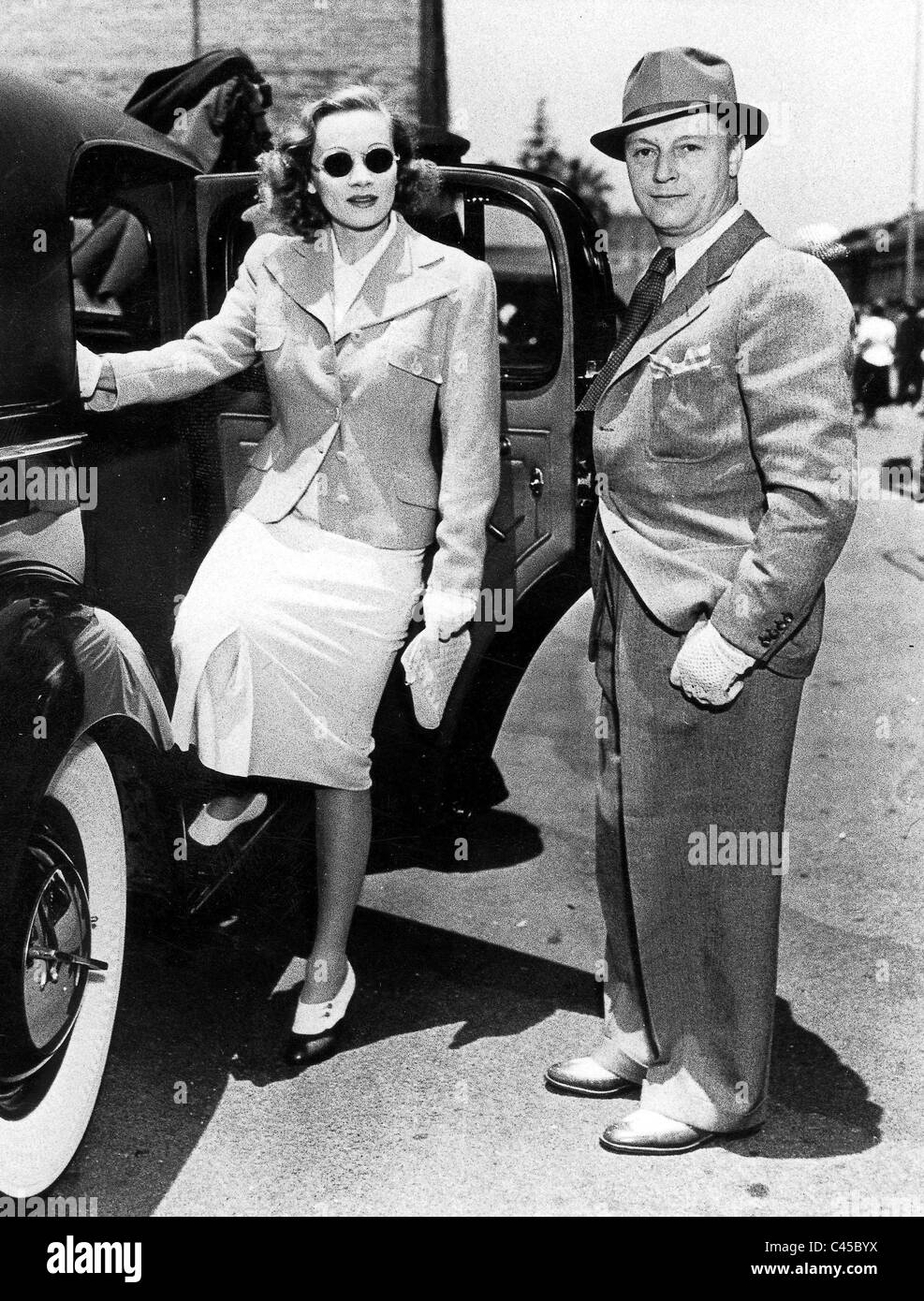 Marlene Dietrich mit ihrem Ehemann, Rudolf Sieber, 1937 Stockfoto