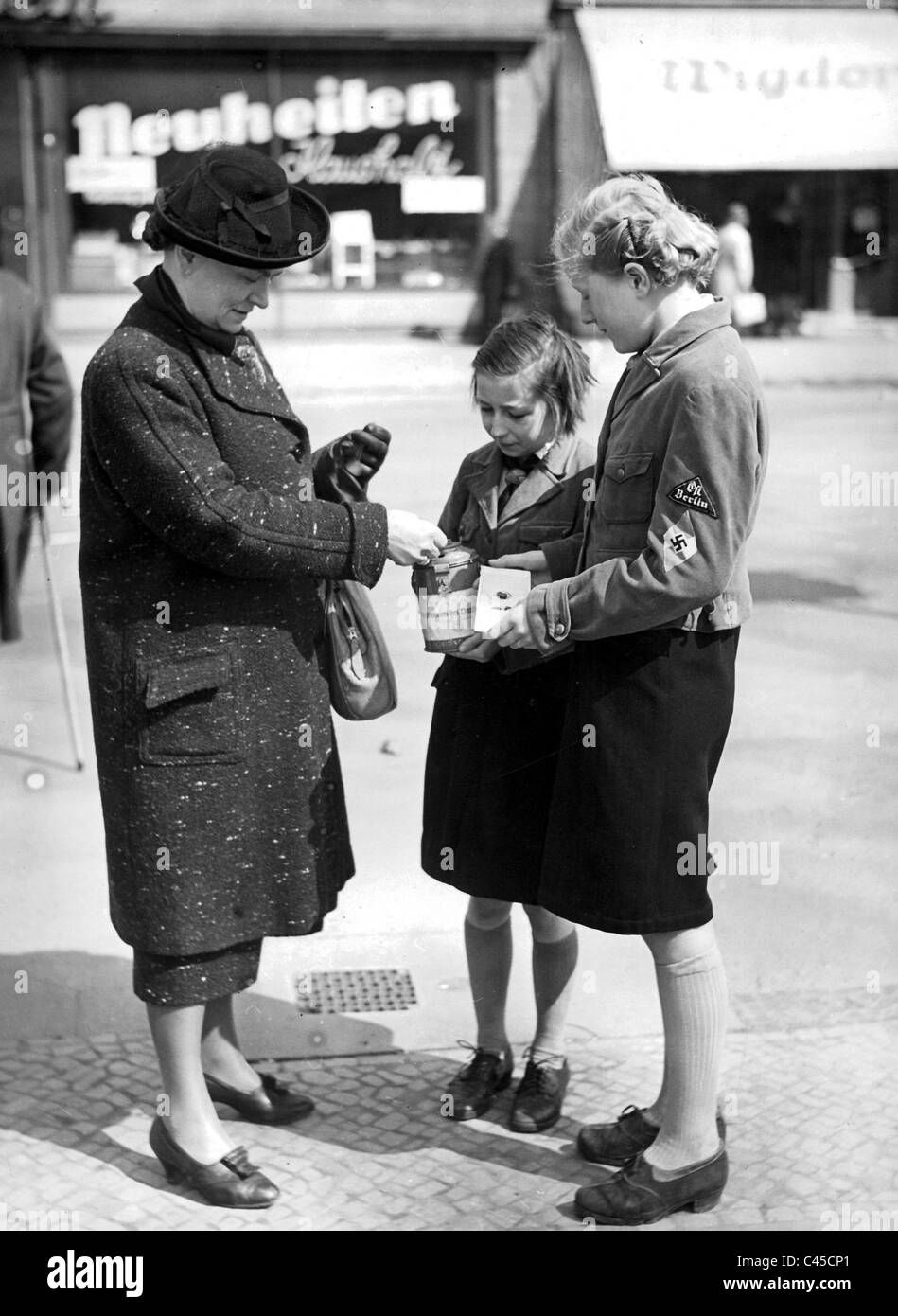 Liga der deutschen Mädchen sammeln Stockfoto