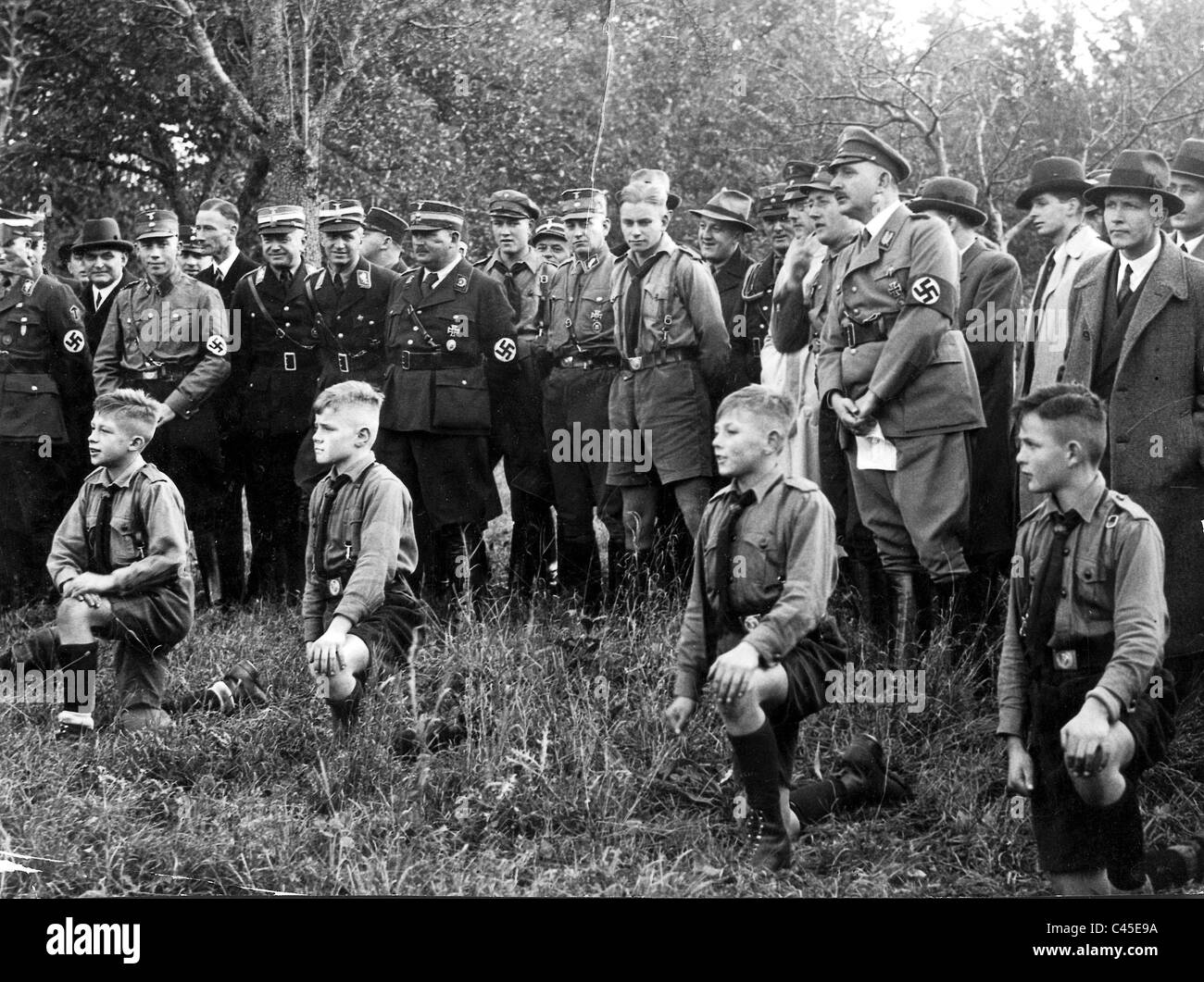 Bernhard Rust und Ernst Roehm bei der Einweihung des nationalen politischen Institute of Education in Plön, 1933 Stockfoto