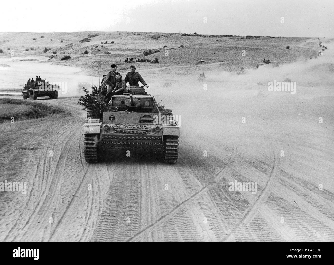 Panzer III M auf einer russischen Start-und Landebahn Stockfoto