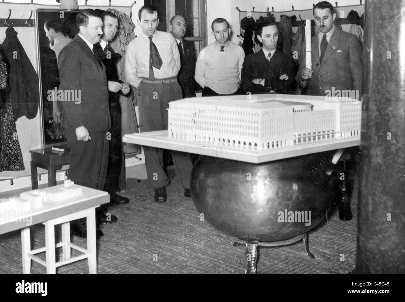 Hitler besucht das Haus des Tourismus in Berchtesgaden Stockfoto