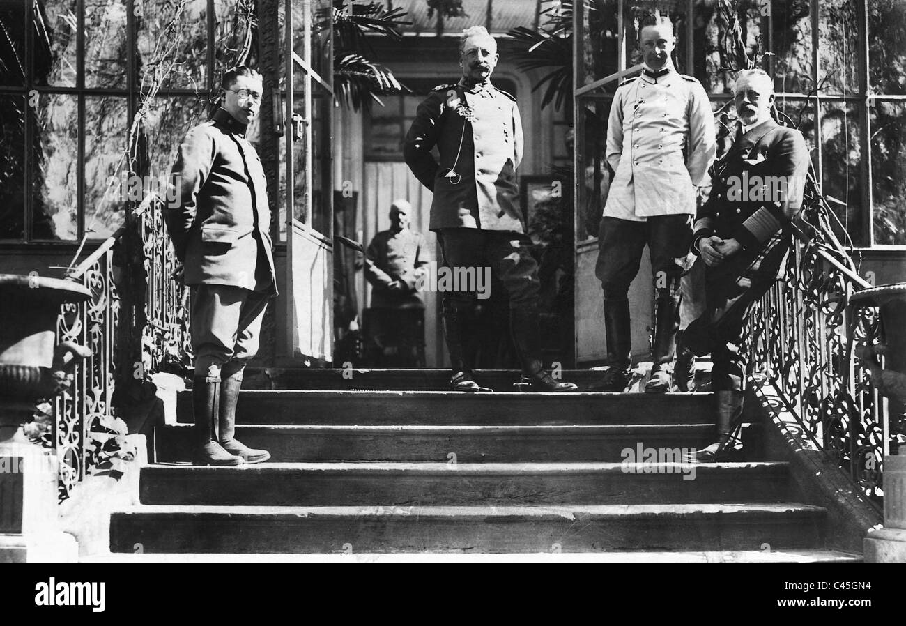 Wilhelm II., Kronprinz Wilhelm von Preußen und Prinz Heinrich von Preußen an der Westfront, 1915 Stockfoto