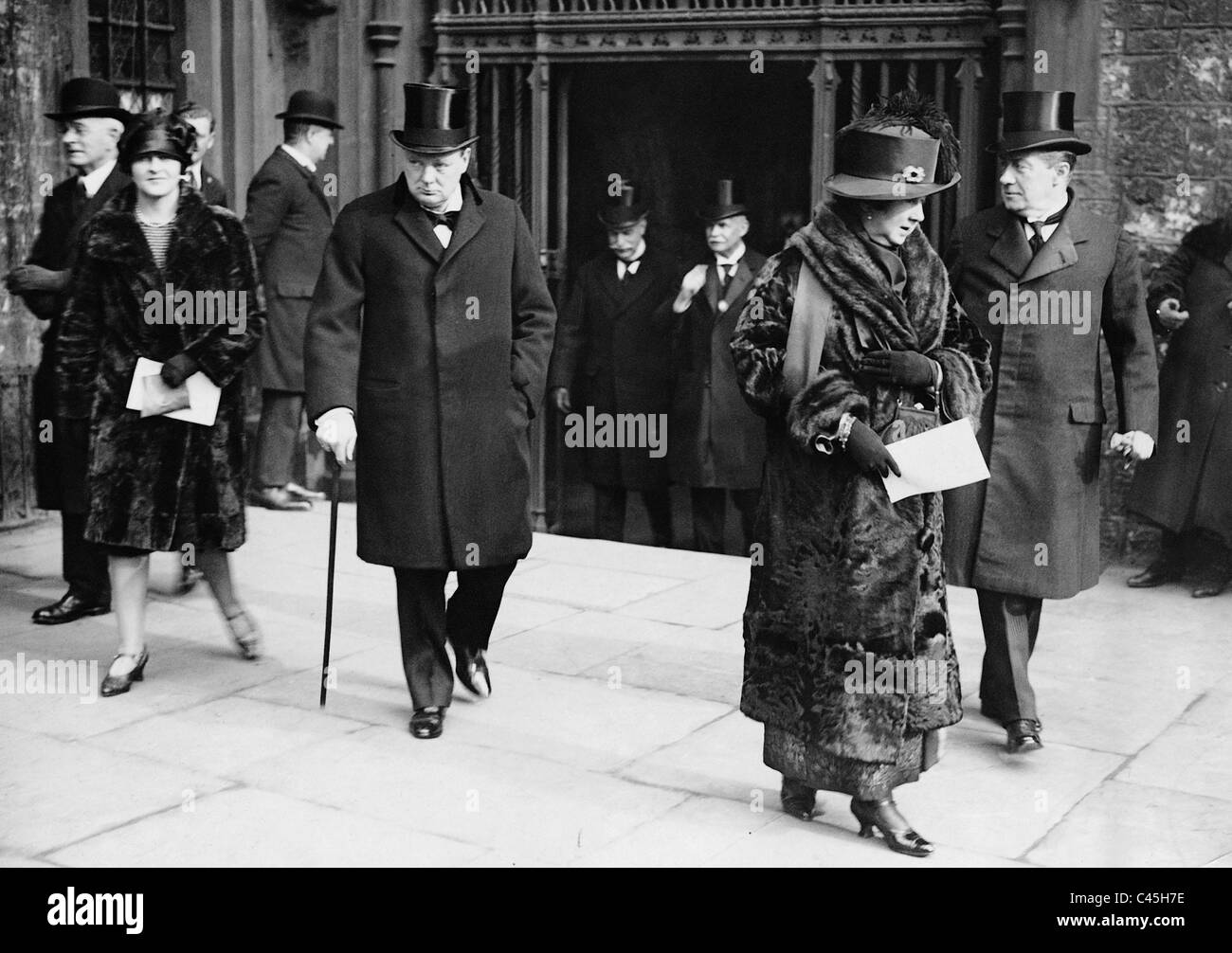 Winston Churchill und Stanley Baldwin bei einer Trauerfeier, 1928 Stockfoto